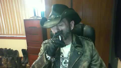 leathergreaser online show from May 27, 2026, 9:34 pm