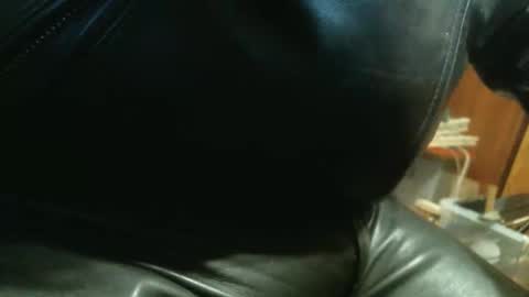 Leathermotocross online show from November 14, 2025, 3:44 pm