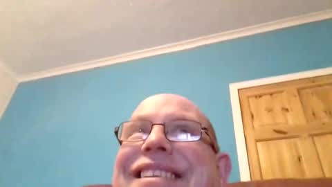 leatherpants68 online show from January 7, 2026, 6:43 pm