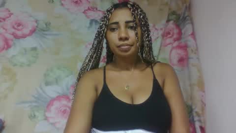 leatiana online show from February 24, 2026, 7:12 pm