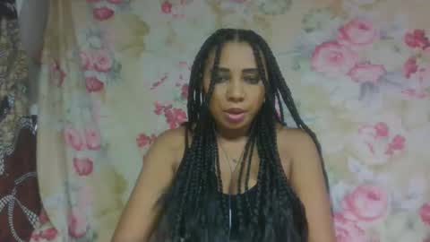 leatiana online show from April 1, 2026, 6:49 pm