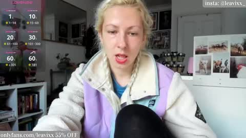 LeaVixx online show from March 11, 2025, 5:13 pm