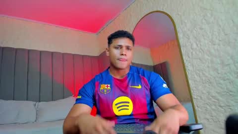 LEBRON online show from October 5, 2025, 1:09 pm