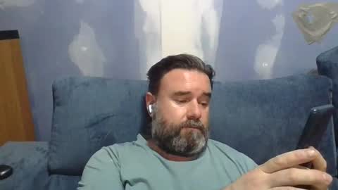 Snapshot of lecheare28 chatting on June 1, 2026, 4:31 pm lecheare28 online show from June 1, 2026, 4:31 pm
