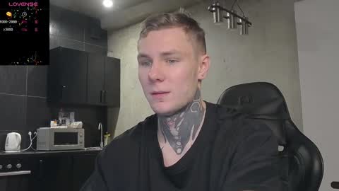 Snapshot of lechery_boy chatting on December 20, 2024, 6:50 am Lechery boy online show from December 20, 2024, 6:50 am