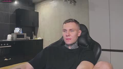 Snapshot of lechery_boy chatting on January 14, 2025, 4:29 pm Lechery boy online show from January 14, 2025, 4:29 pm