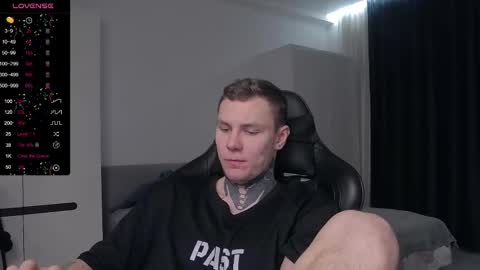 Snapshot of lechery_boy chatting on March 12, 2025, 8:20 pm Lechery boy online show from March 12, 2025, 8:20 pm