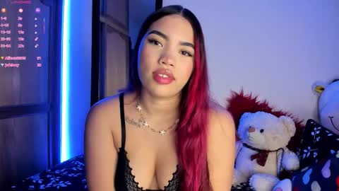 Ashley online show from November 9, 2025, 3:54 pm