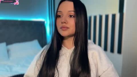 Amelie online show from February 1, 2026, 1:20 pm