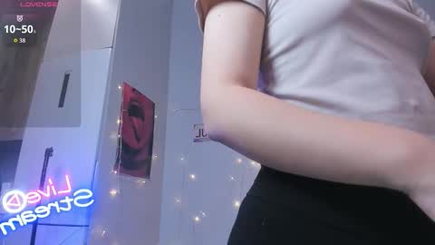 Lee Haeun online show from February 14, 2026, 8:16 pm