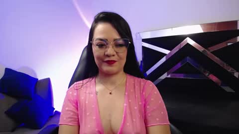 Leelu online show from October 18, 2025, 4:15 am