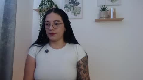 leena_rosee online show from May 30, 2026, 2:03 pm