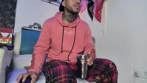 leenar_key online show from February 21, 2025, 10:39 am