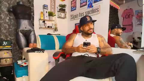 leenar_key online show from January 14, 2026, 3:06 pm