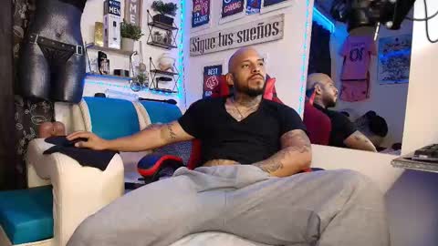 leenar_key online show from February 13, 2026, 8:54 am