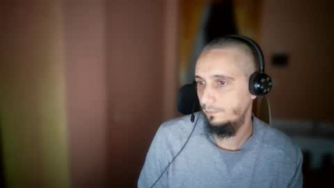 lefrenchiies online show from November 24, 2025, 7:30 am