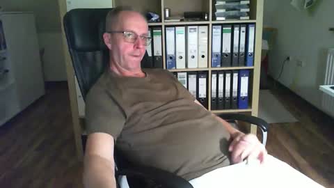 Dave online show from October 22, 2025, 6:07 pm