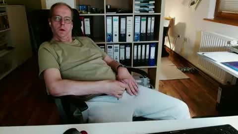 Dave online show from April 26, 2026, 8:39 pm
