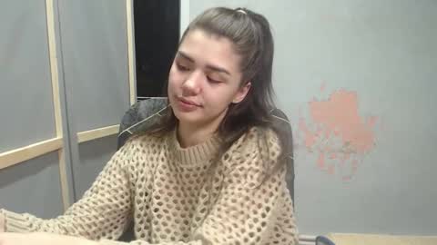 Liya online show from November 25, 2025, 8:31 pm