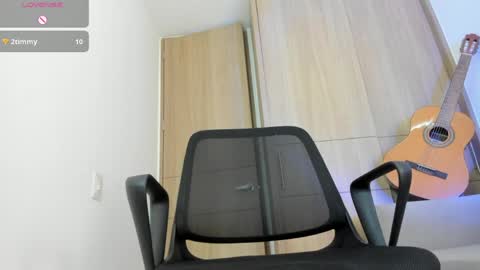 Alejandro online show from April 19, 2026, 6:10 pm