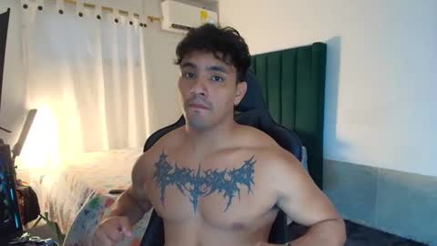  Lei  online show from November 19, 2025, 8:53 pm