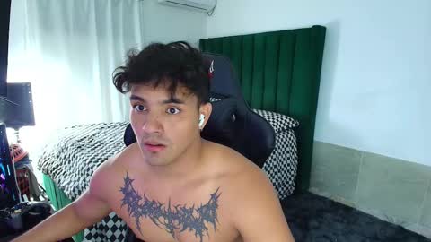  Lei  online show from February 1, 2026, 10:41 pm