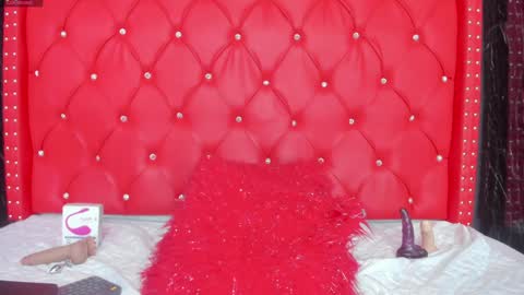 LEIGH ANGELS online show from December 14, 2024, 8:08 pm