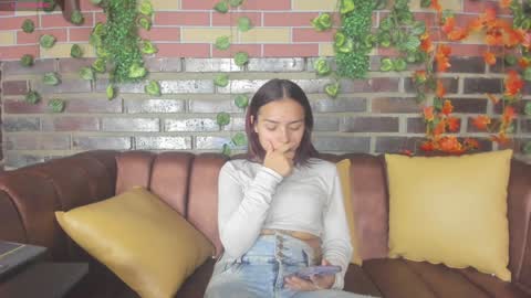 LEIGH ANGELS online show from December 15, 2024, 7:42 pm