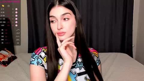 Leila online show from April 14, 2026, 5:52 pm