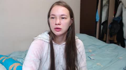 leila_bambi online show from February 17, 2025, 7:10 pm