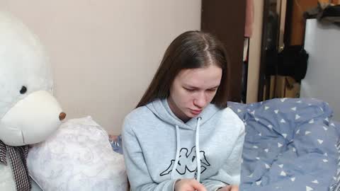 leila_bambi_ online show from December 9, 2024, 3:33 pm