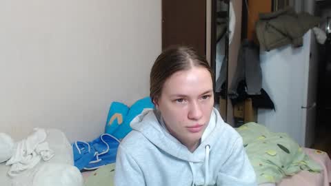 leila_bambi_ online show from January 15, 2025, 11:08 pm