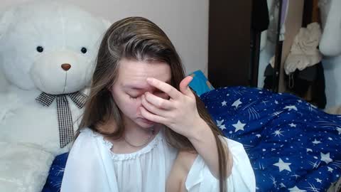 leila_bambi_ online show from January 27, 2025, 9:11 pm