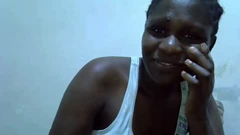 leilacuty13 online show from October 3, 2025, 6:43 am