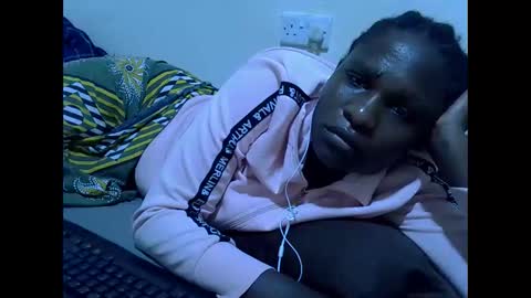 leilacuty13 online show from October 8, 2025, 5:16 am