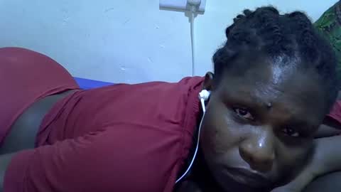 leilacuty13 online show from October 13, 2025, 8:31 pm