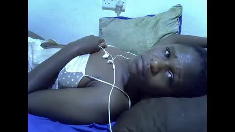 leilacuty13 online show from October 16, 2025, 10:22 pm