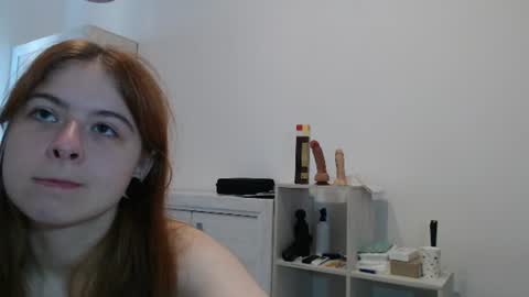 Snapshot of leilafox26 chatting on July 9, 2026, 11:03 am leilafox online show from July 9, 2026, 11:03 am