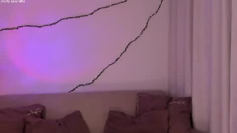 leilalafleur_ online show from June 25, 2026, 6:07 am