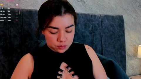 leilapons online show from April 5, 2026, 6:49 pm