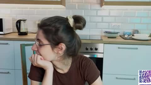 Alexandria online show from November 28, 2025, 10:01 pm