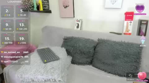 lele_699 online show from May 17, 2026, 2:42 am
