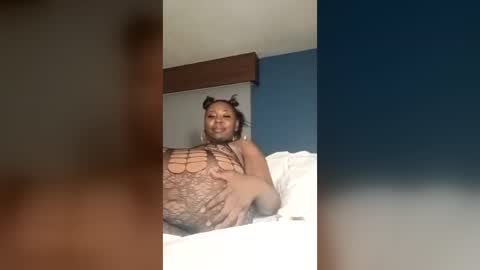 LexxyLure online show from June 28, 2026, 5:13 am