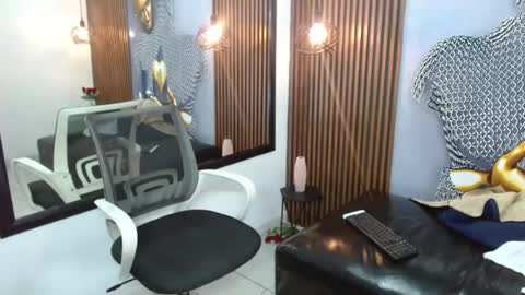 lelehott01 online show from June 29, 2026, 8:31 am