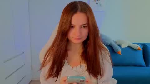 Lelia online show from September 16, 2025, 8:04 am