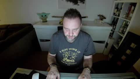 Snapshot of lemouth006 chatting on February 1, 2025, 1:12 am Ange online show from February 1, 2025, 1:12 am