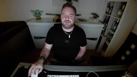 Snapshot of lemouth006 chatting on February 9, 2025, 12:49 am Ange online show from February 9, 2025, 12:49 am