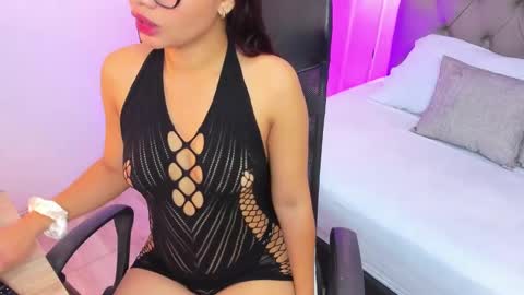 L E N A online show from September 23, 2025, 12:08 pm