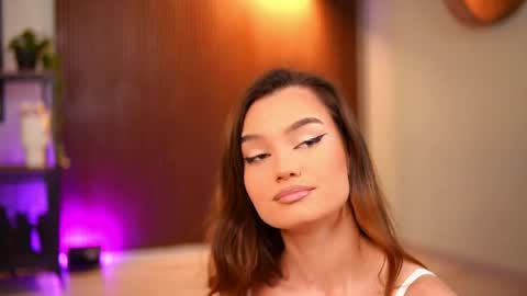 Lena Laurent online show from May 11, 2026, 9:15 am
