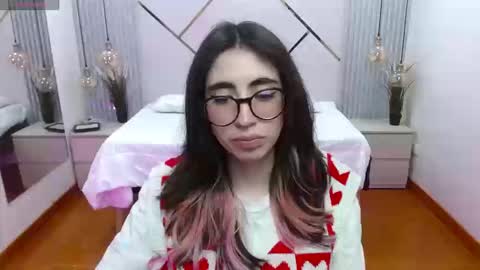 Lena online show from September 8, 2025, 8:41 pm